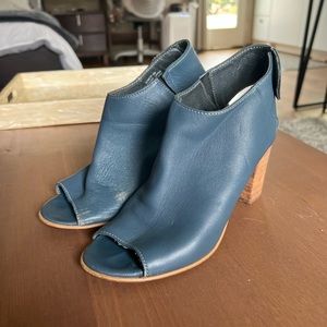 Steve Madden Slingback Peeptoe Leather Mule